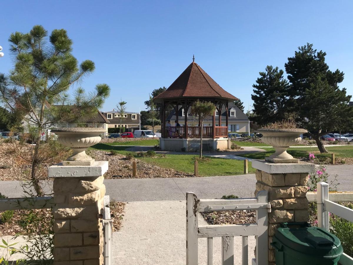 Apartmán Les Alises Merville-Franceville-Plage Exteriér fotografie