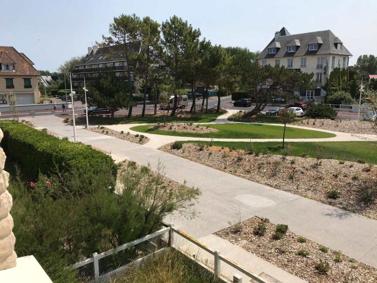 Apartmán Les Alises Merville-Franceville-Plage Exteriér fotografie